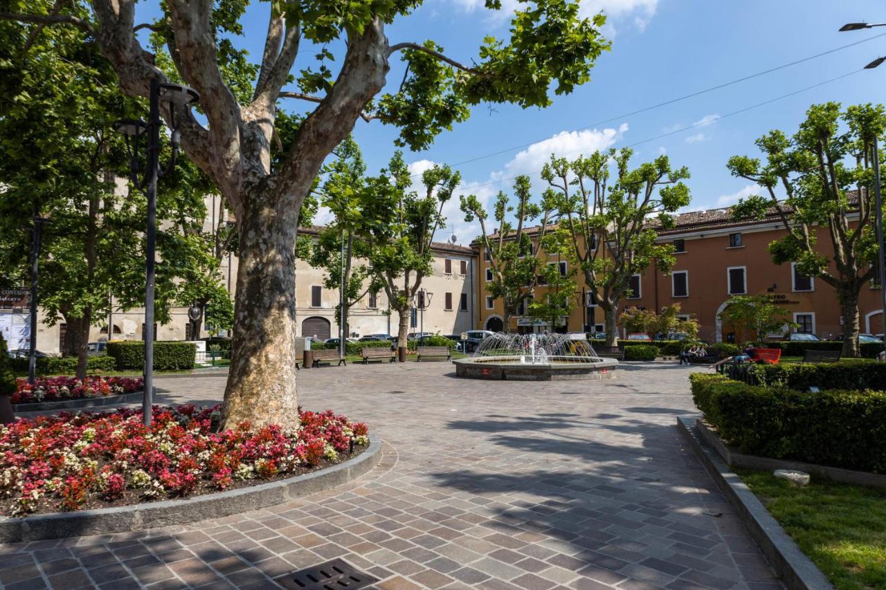 Lapiccolina Apartment Desenzano del Garda Bagian luar foto